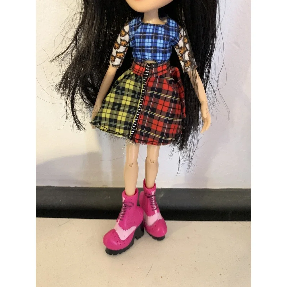 MGA 2015 Bratz Hello My Name is Jade 10